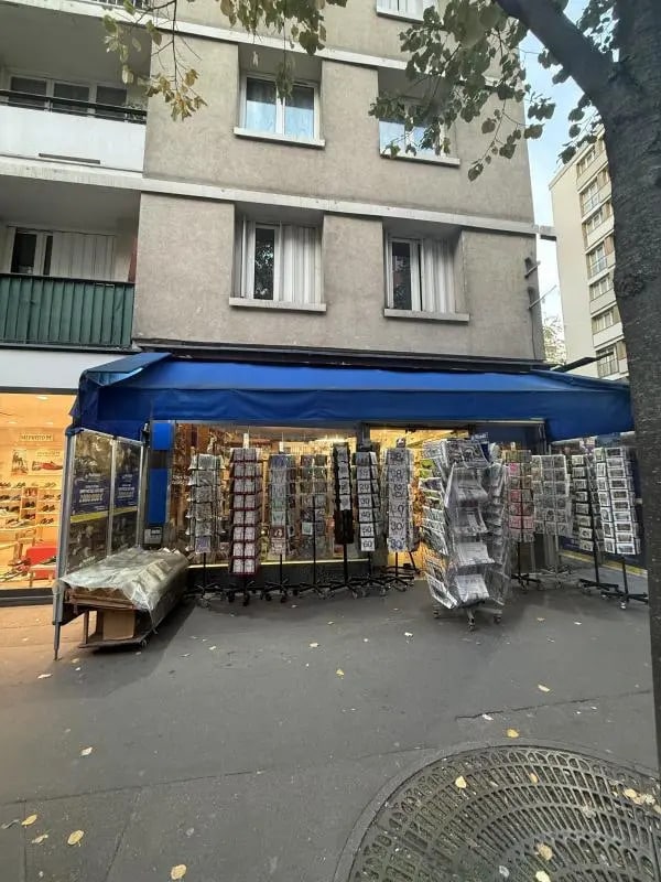 Location Commerce 117 m² - Photo 1