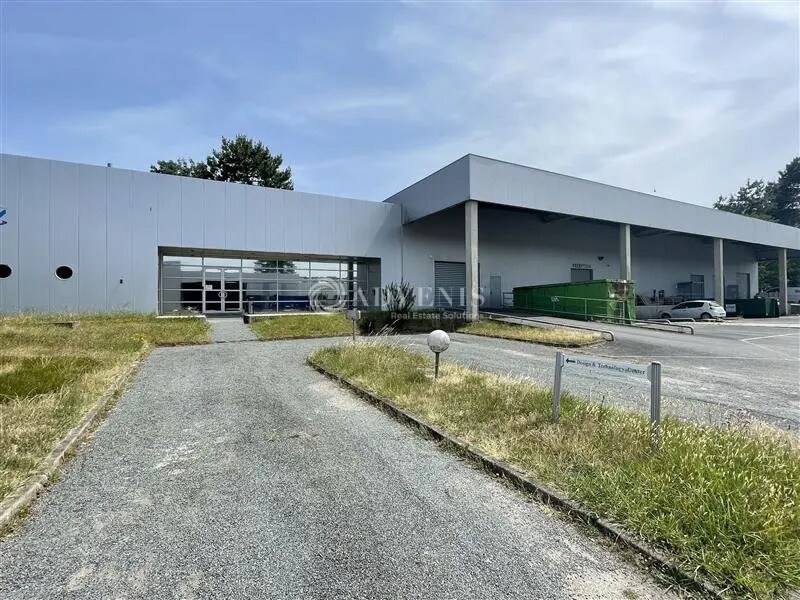 Light Industrial in Cestas to rent Building Photo- Image 1 of 6