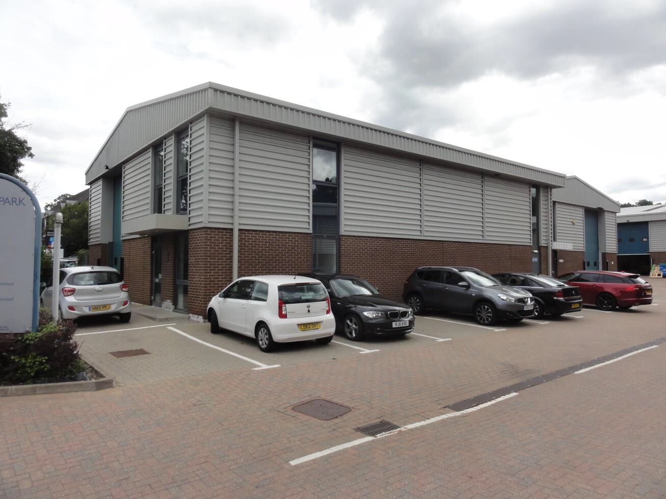 Merrow Ln, Guildford for sale Primary Photo- Image 1 of 1