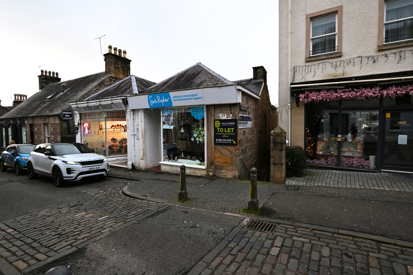 17 High St, Dunblane to rent Building Photo- Image 1 of 5