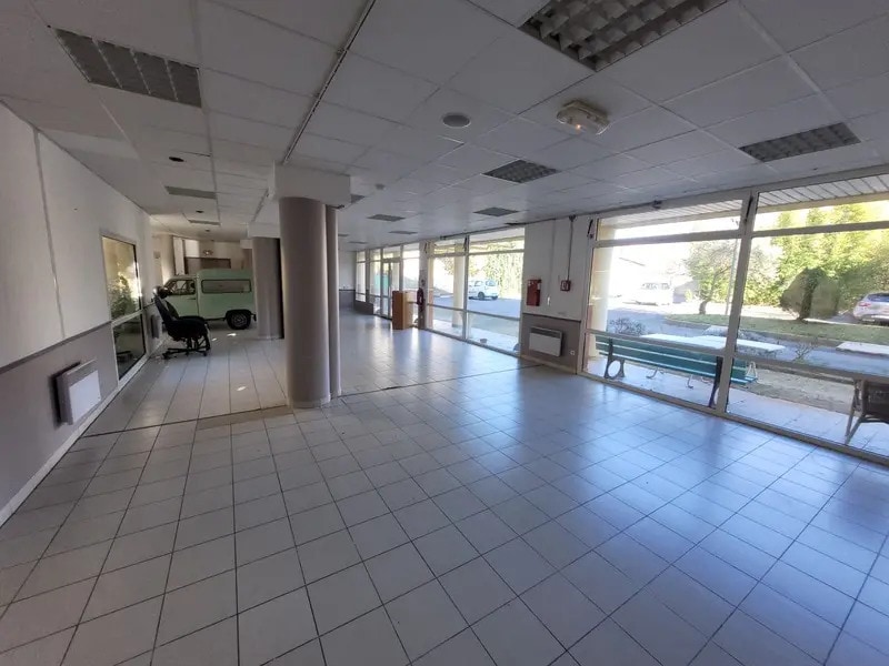 Vente Local d'activités 434 m² - Photo 1