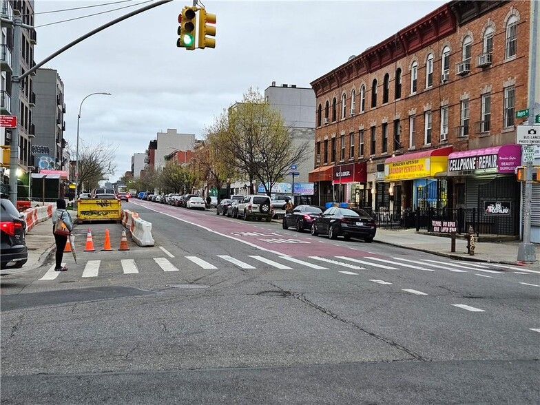 1025 Rogers Ave, Brooklyn, NY for rent - Building Photo - Image 3 of 4