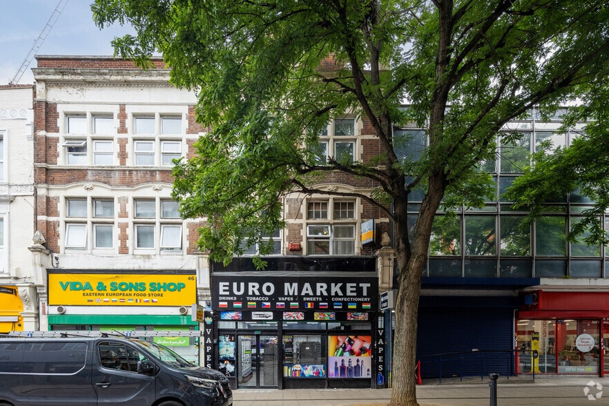 44 Hare St, London to rent - Building Photo - Image 2 of 2