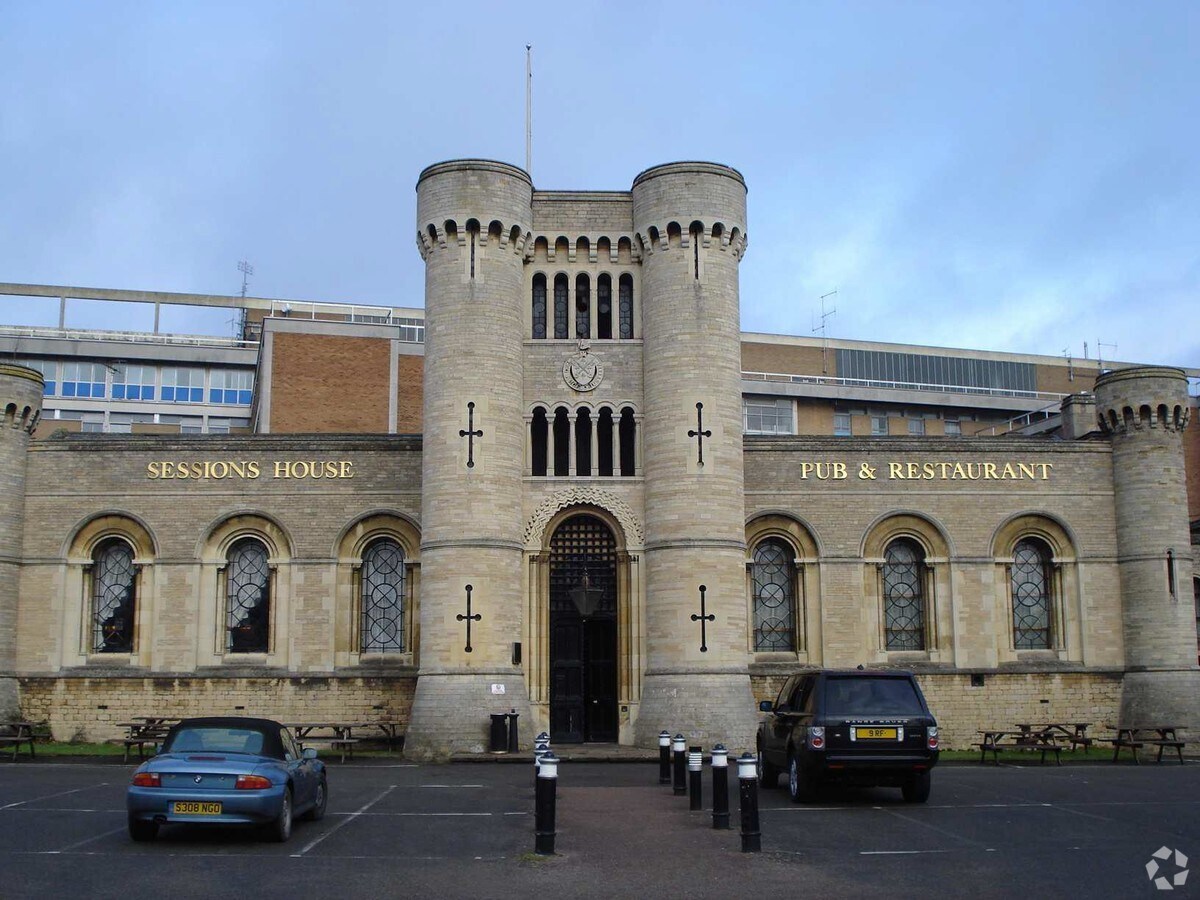 Thorpe Rd, Peterborough PE3 6AL UK