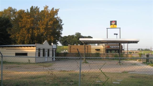 1609 W Commerce St, Buffalo, TX for sale - Primary Photo - Image 1 of 1