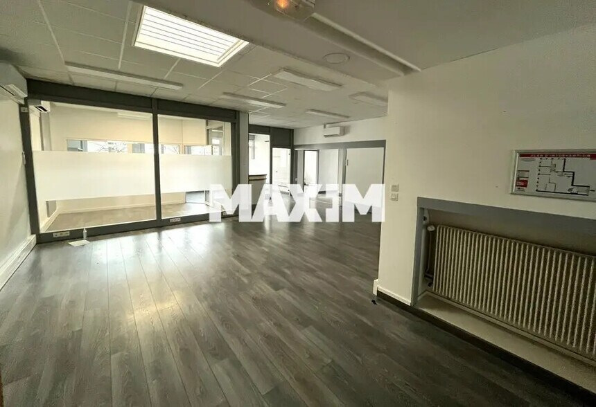 115 B Avenue Du Drapeau, Dijon for sale - Interior Photo - Image 3 of 6