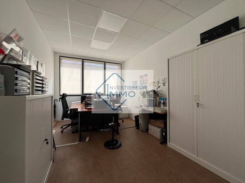 Office in Paris for sale - Interior Photo - Image 3 of 26