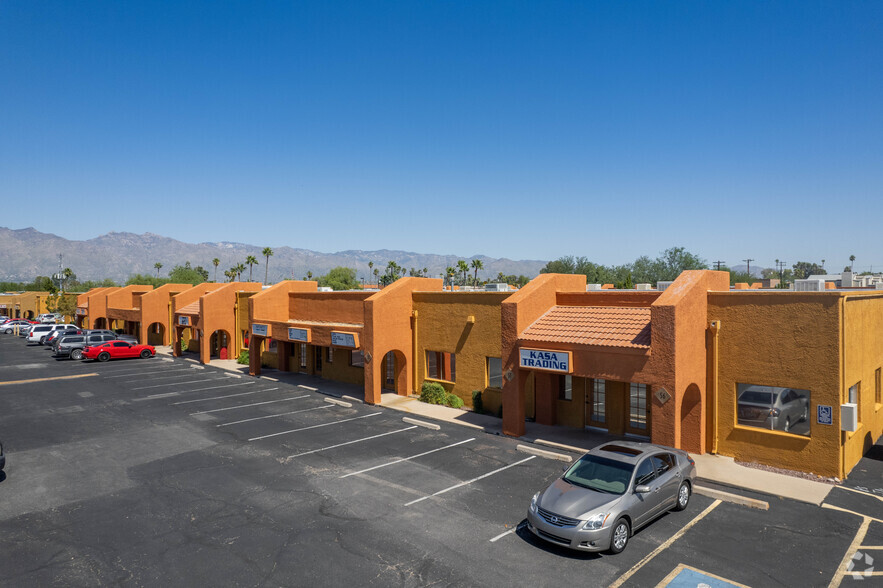 4500 E Speedway Blvd, Tucson, AZ for rent - Primary Photo - Image 1 of 5