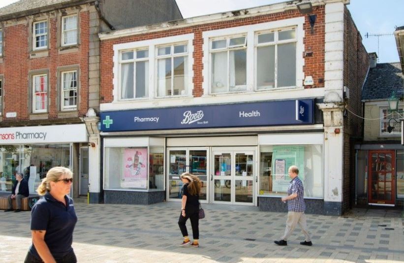 80-82 High St, Littlehampton for sale Primary Photo- Image 1 of 1