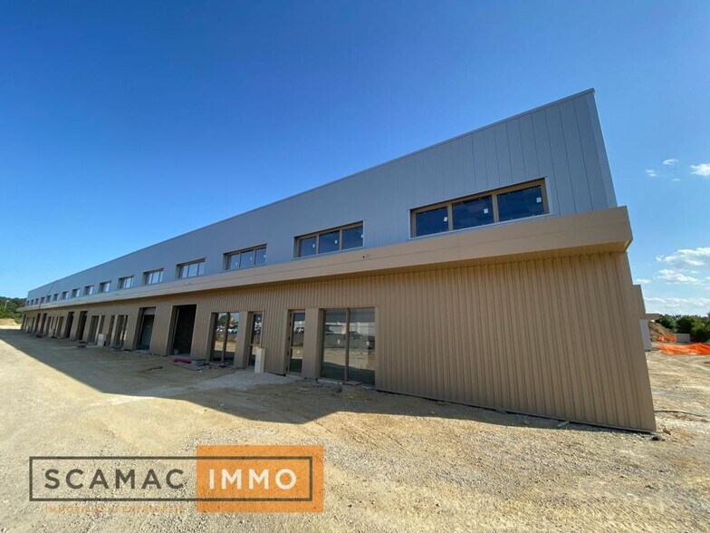 Light Industrial in Brétigny-sur-Orge for sale - Building Photo - Image 2 of 4