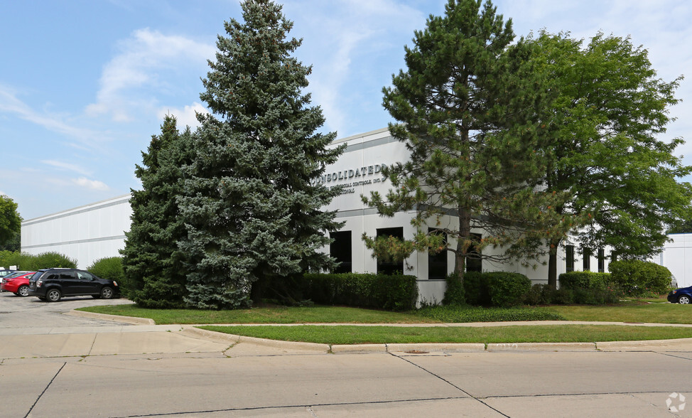 8130 River Dr, Morton Grove, IL for sale - Primary Photo - Image 1 of 1