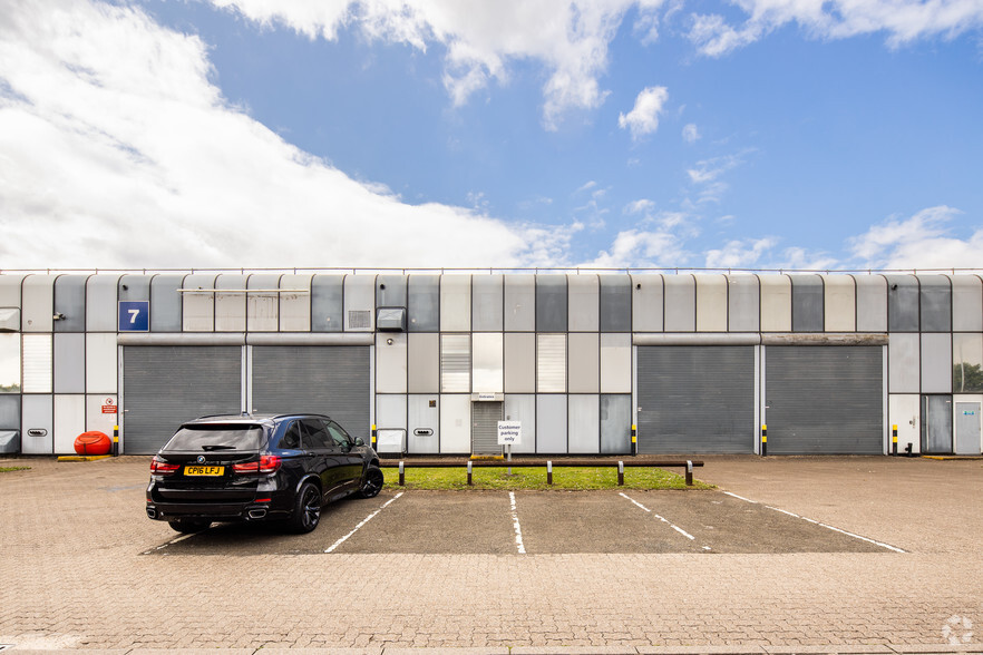 Chetham Ct, Warrington for rent - Building Photo - Image 2 of 9