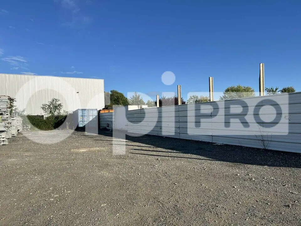 Land in Chaumes-en-Brie to rent Building Photo- Image 1 of 5
