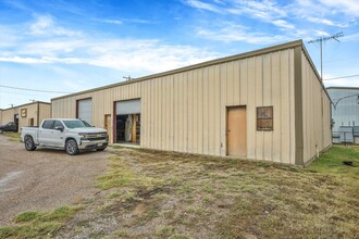 2002 Bobby Ln, Granbury, TX for sale Primary Photo- Image 1 of 2