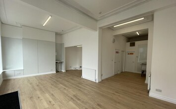 66 Esslemont Ave, Aberdeen to rent Interior Photo- Image 2 of 2