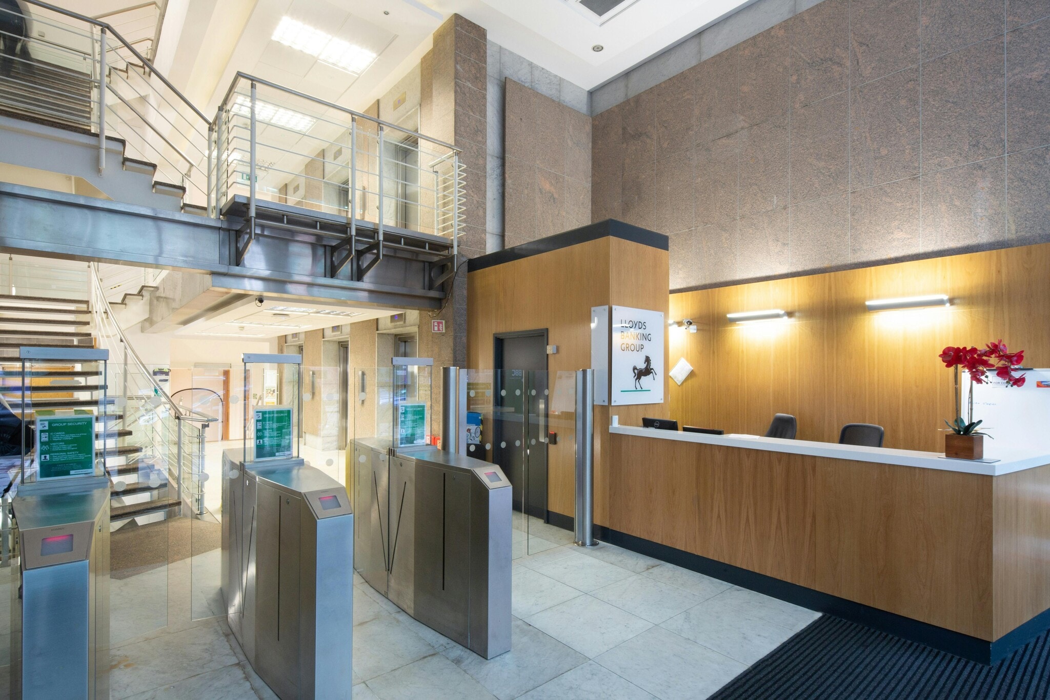 45 Robertson St, Glasgow to rent Building Photo- Image 1 of 13