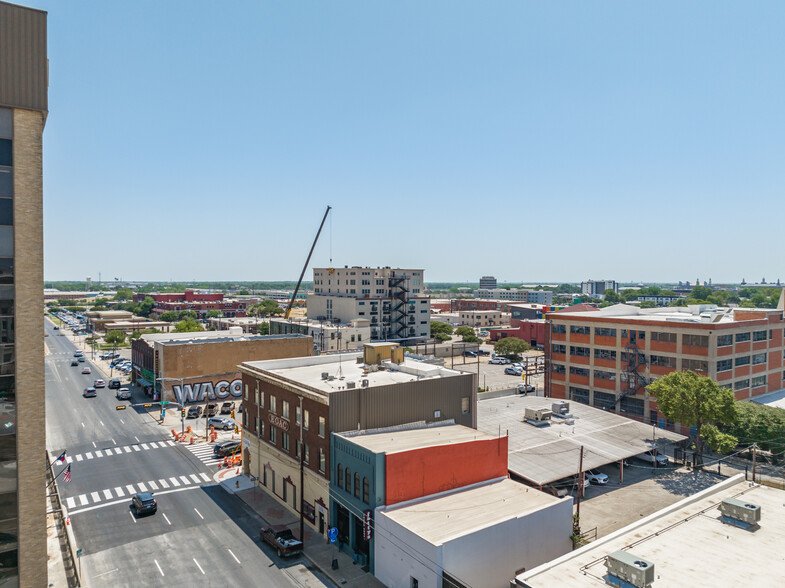 500 Franklin Ave, Waco, TX for sale - Building Photo - Image 3 of 5