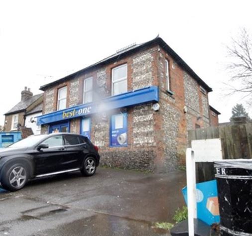 21 Totteridge Ln, High Wycombe for sale - Primary Photo - Image 1 of 1