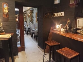 Retail in Madrid, Madrid to rent Interior Photo- Image 2 of 13