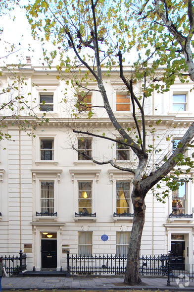 4 Bloomsbury Pl, London for rent - Building Photo - Image 1 of 4