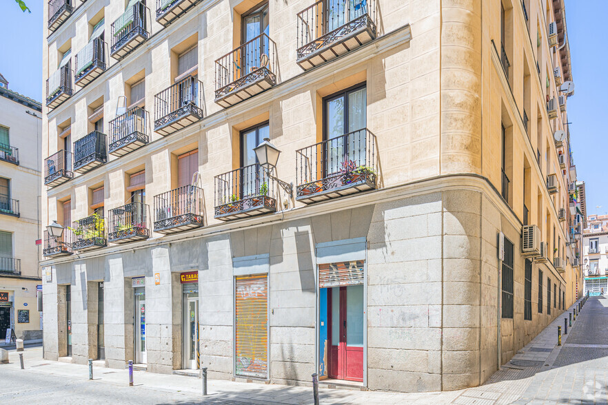 Calle De Embajadores, 31, Madrid, Madrid for sale - Building Photo - Image 3 of 5