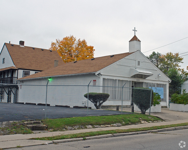 3032 Hoover Ave, Dayton, OH for sale - Building Photo - Image 2 of 15