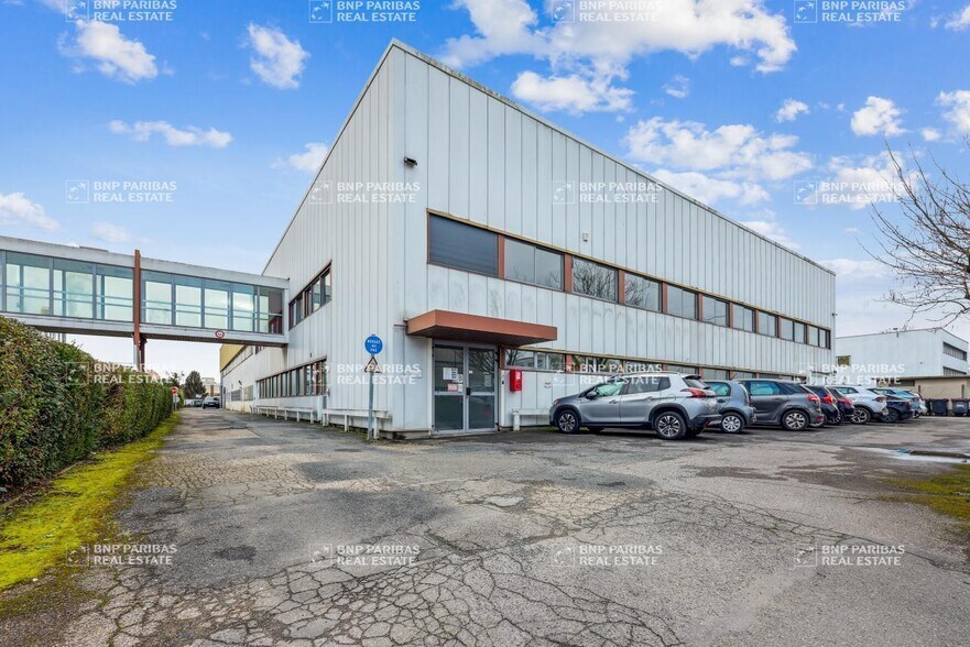Light Industrial in Chennevières-sur-Marne to rent - Building Photo - Image 1 of 10
