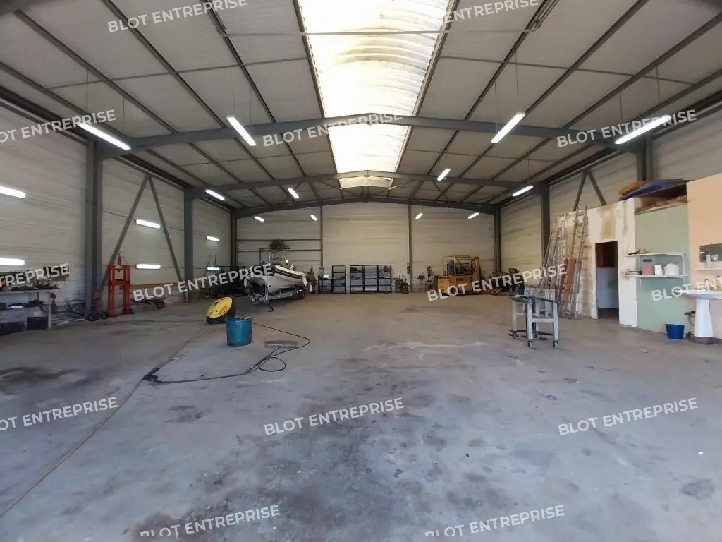 Light Industrial in Arzal for sale Interior Photo- Image 1 of 6