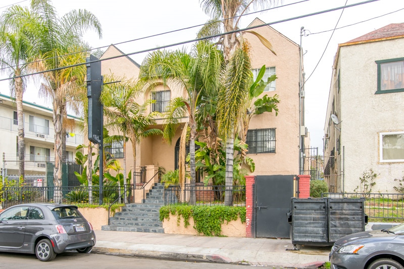 2221 Michigan Ave, Los Angeles, CA for sale - Primary Photo - Image 1 of 1