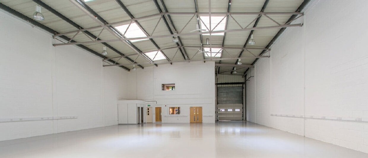 Aztec W, Almondsbury to rent Interior Photo- Image 1 of 8