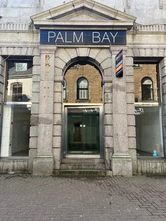 More details for 8 Bank St, Newquay - Retail for Rent