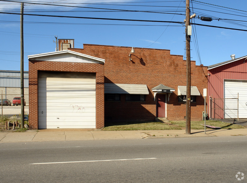 1420 Adams Ave, Huntington, WV for rent - Primary Photo - Image 1 of 10