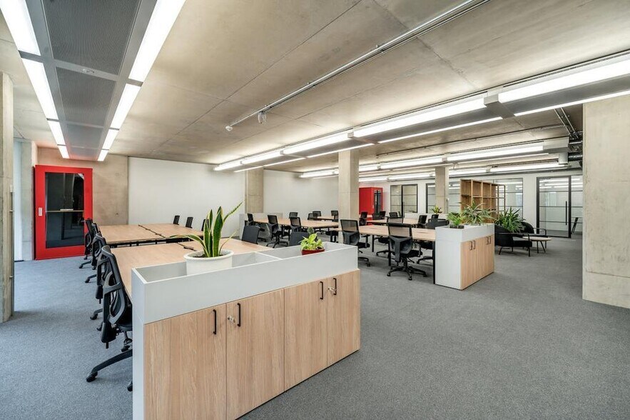 4-6 New Inn Broadway, London to rent - Building Photo - Image 2 of 101