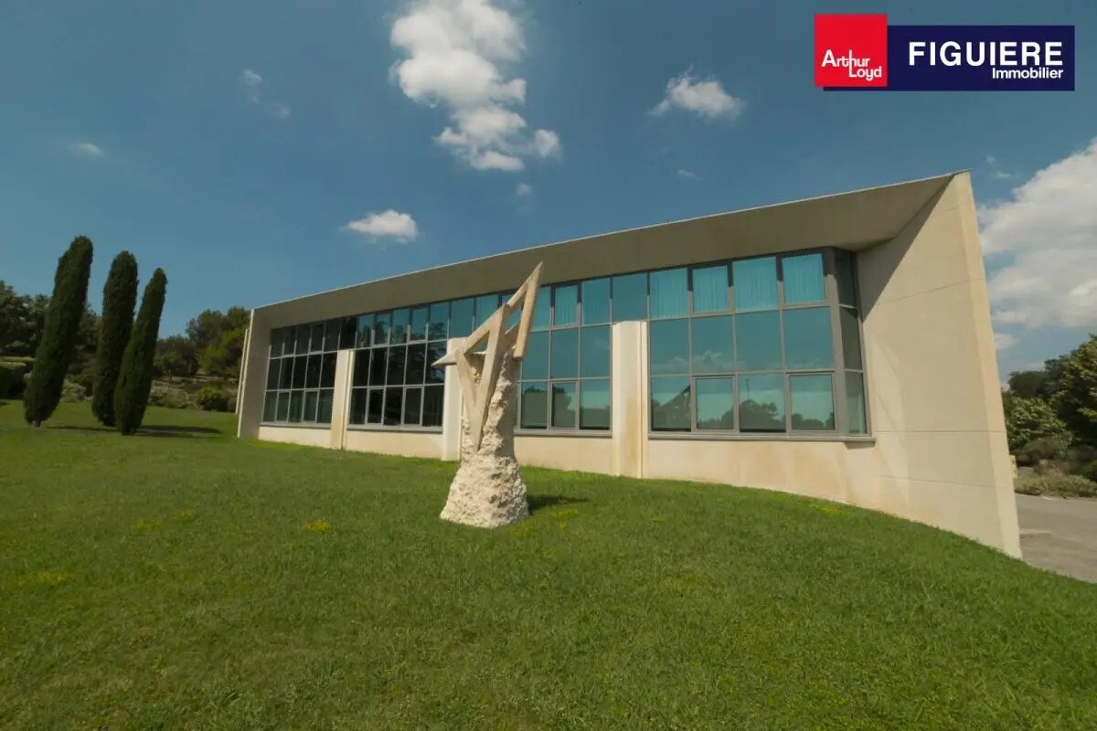 235 Rue Léon Foucault, Aix-en-Provence to rent Primary Photo- Image 1 of 2