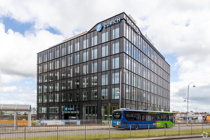 1 Carfax Close, Swindon for sale - Primary Photo - Image 1 of 1