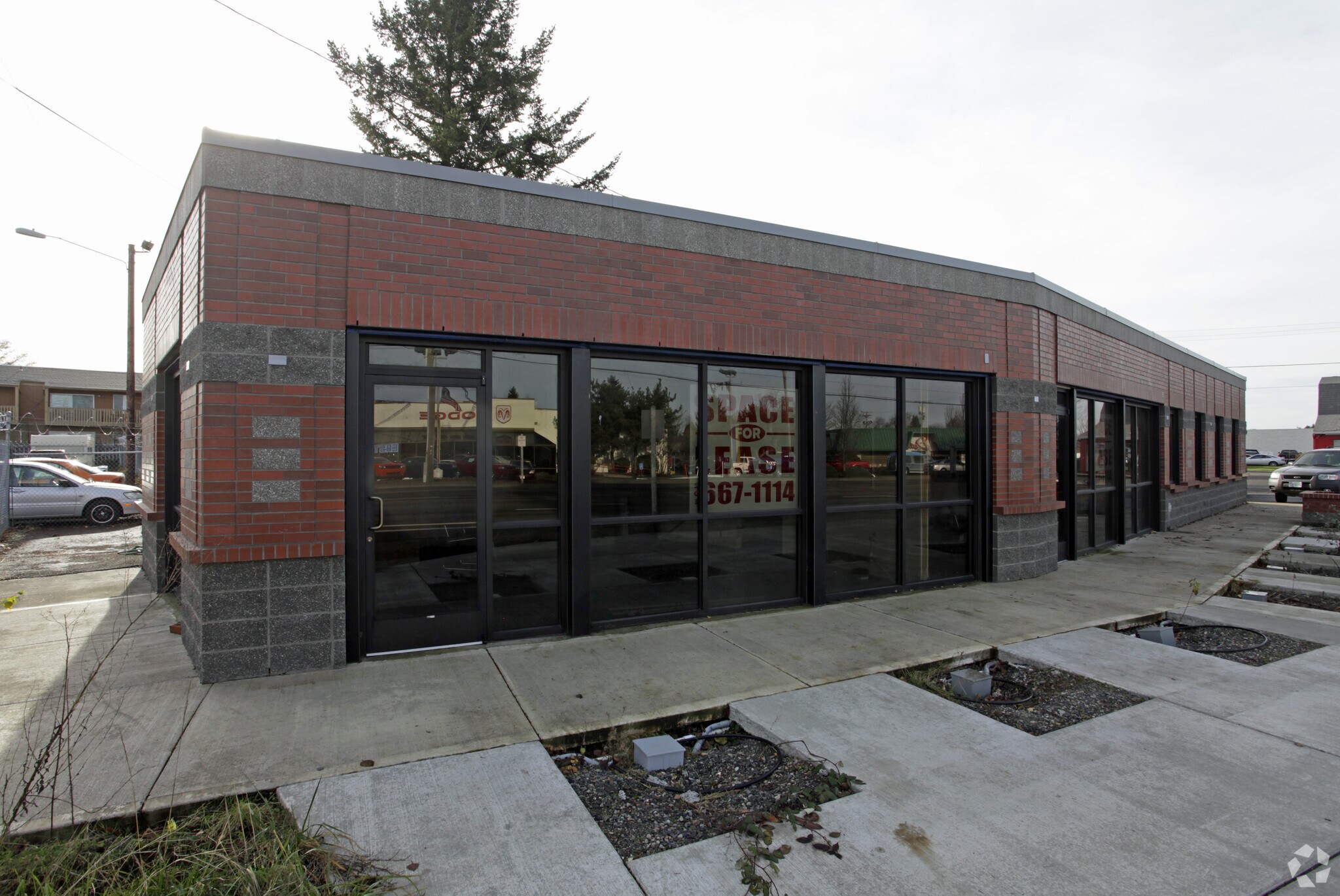 750 NE Burnside Rd, Gresham, OR for sale Building Photo- Image 1 of 1