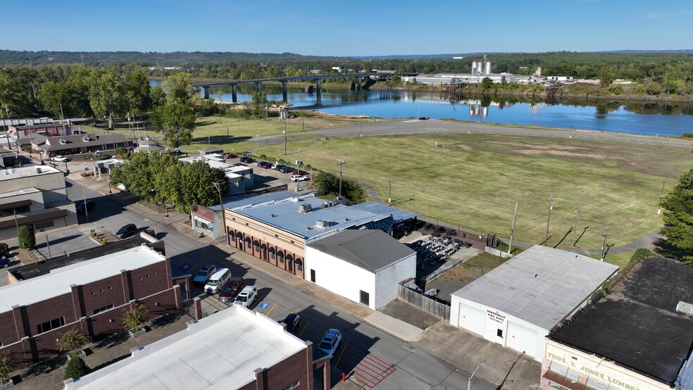 115 S Front St, Dardanelle, AR for sale - Building Photo - Image 2 of 30