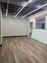 11-21 N Skokie Hwy, Lake Bluff, IL to rent Interior Photo- Image 2 of 6