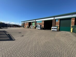 Walton Rd, Portsmouth to rent Building Photo- Image 2 of 2