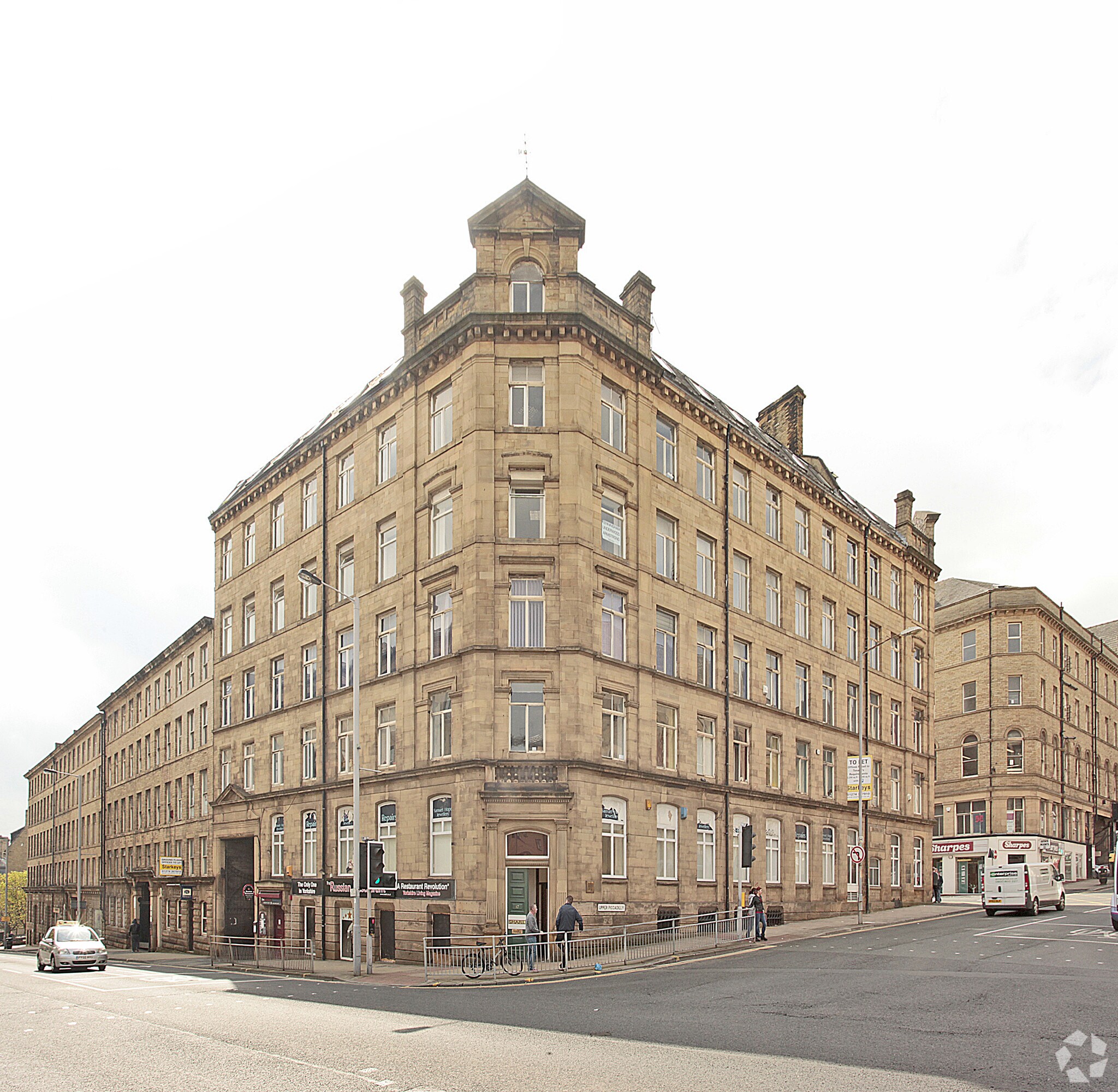 15-17 Manor Row, Bradford to rent Primary Photo- Image 1 of 4