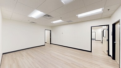 240 N Sunway Dr, Gilbert, AZ to rent Matterport 3D Scan- Image 1 of 7