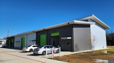 25115-25155 FM 2978 Rd, Tomball, TX for rent Building Photo- Image 1 of 10