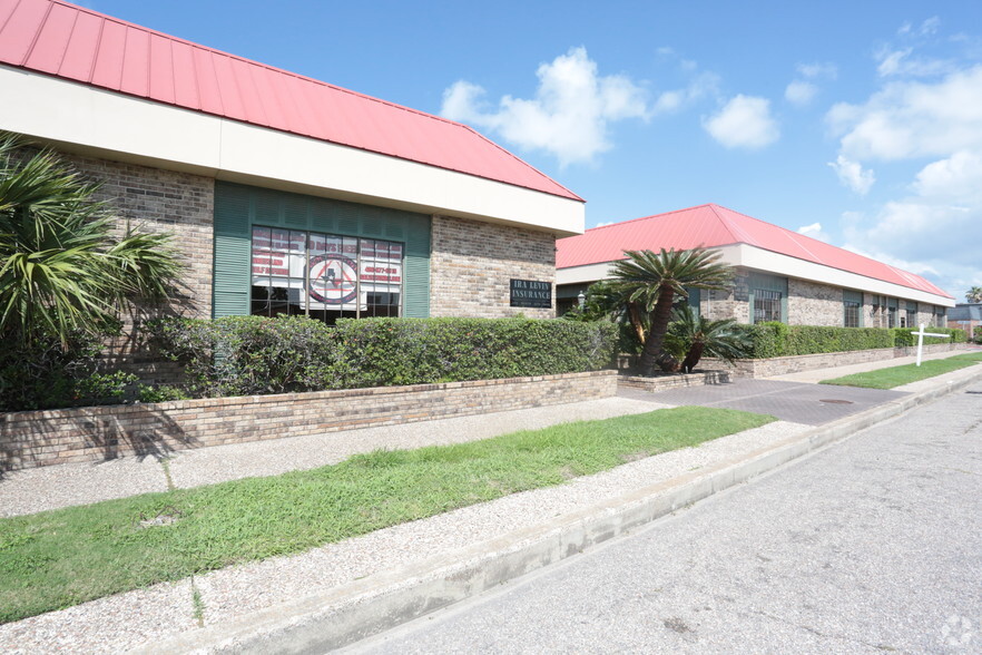 1701-1721 23rd St, Galveston, TX for sale - Primary Photo - Image 1 of 1