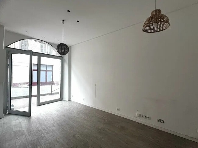 Vente Commerce 82 m²