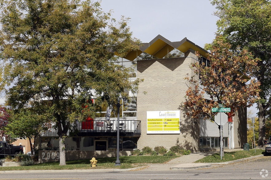 2009 W Littleton Blvd, Littleton, CO for rent - Building Photo - Image 3 of 7