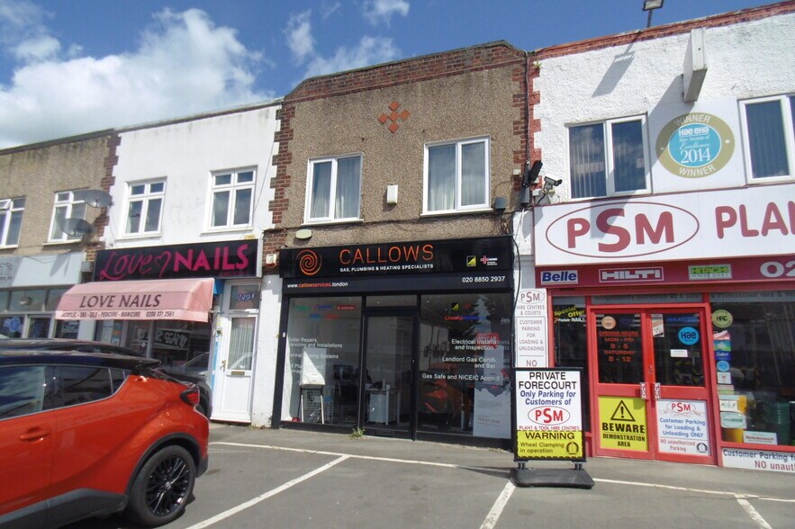 251 Blackfen Rd, Sidcup DA15 8PR UK