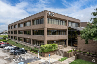 1560 W Bay Area Blvd, Friendswood, TX for rent Building Photo- Image 1 of 6