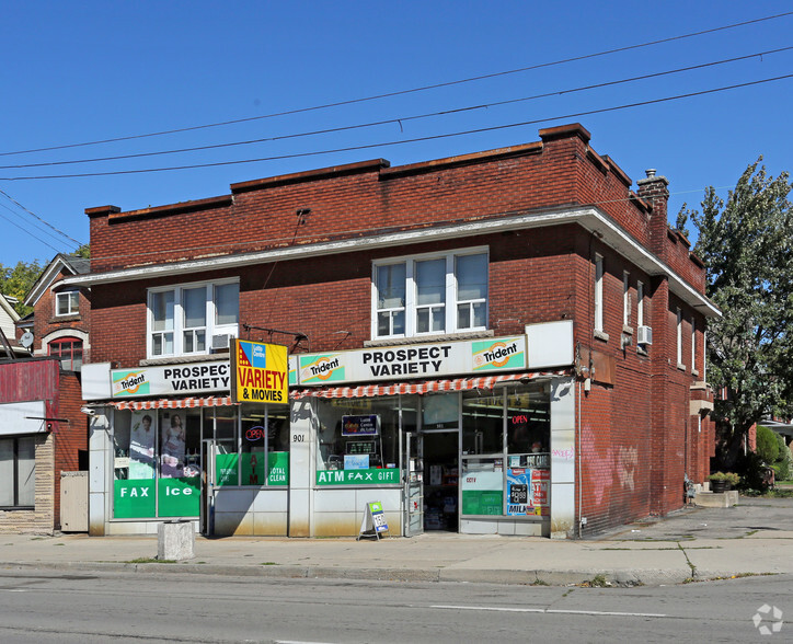 901 Main St E, Hamilton, ON for rent - Primary Photo - Image 1 of 5