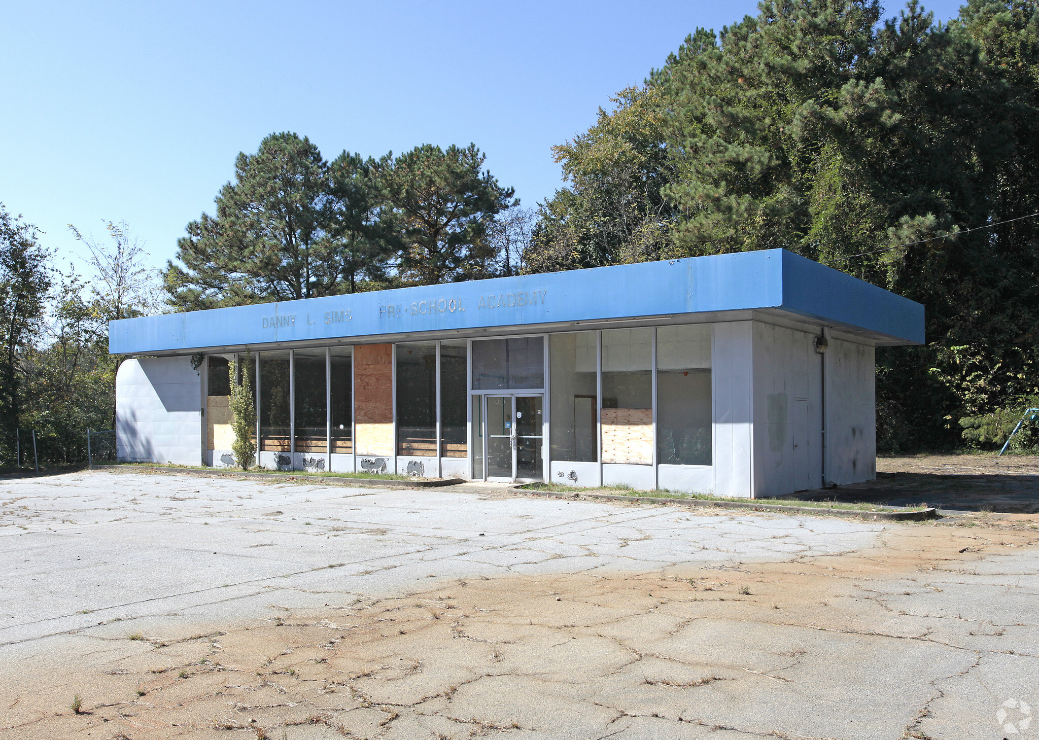 3260 Stone Hogan Rd, Atlanta, GA for rent Primary Photo- Image 1 of 3