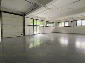 Light Industrial in Nanterre to rent Interior Photo- Image 2 of 9